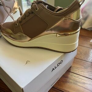 Aldo Women's Metallic Gold and Brown Sneakers